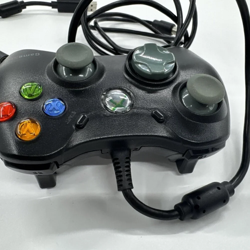 Microsoft Xbox 360 Lot Black White Controllers Wired Wireless Remote UNTESTED